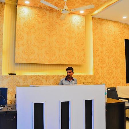 Hotel City Palace Ujjain Exterior photo