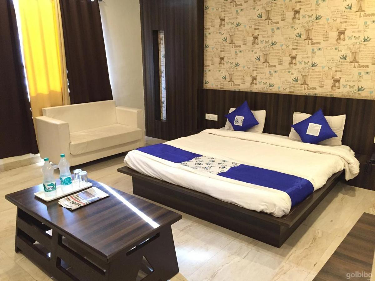 Hotel City Palace Ujjain Exterior photo
