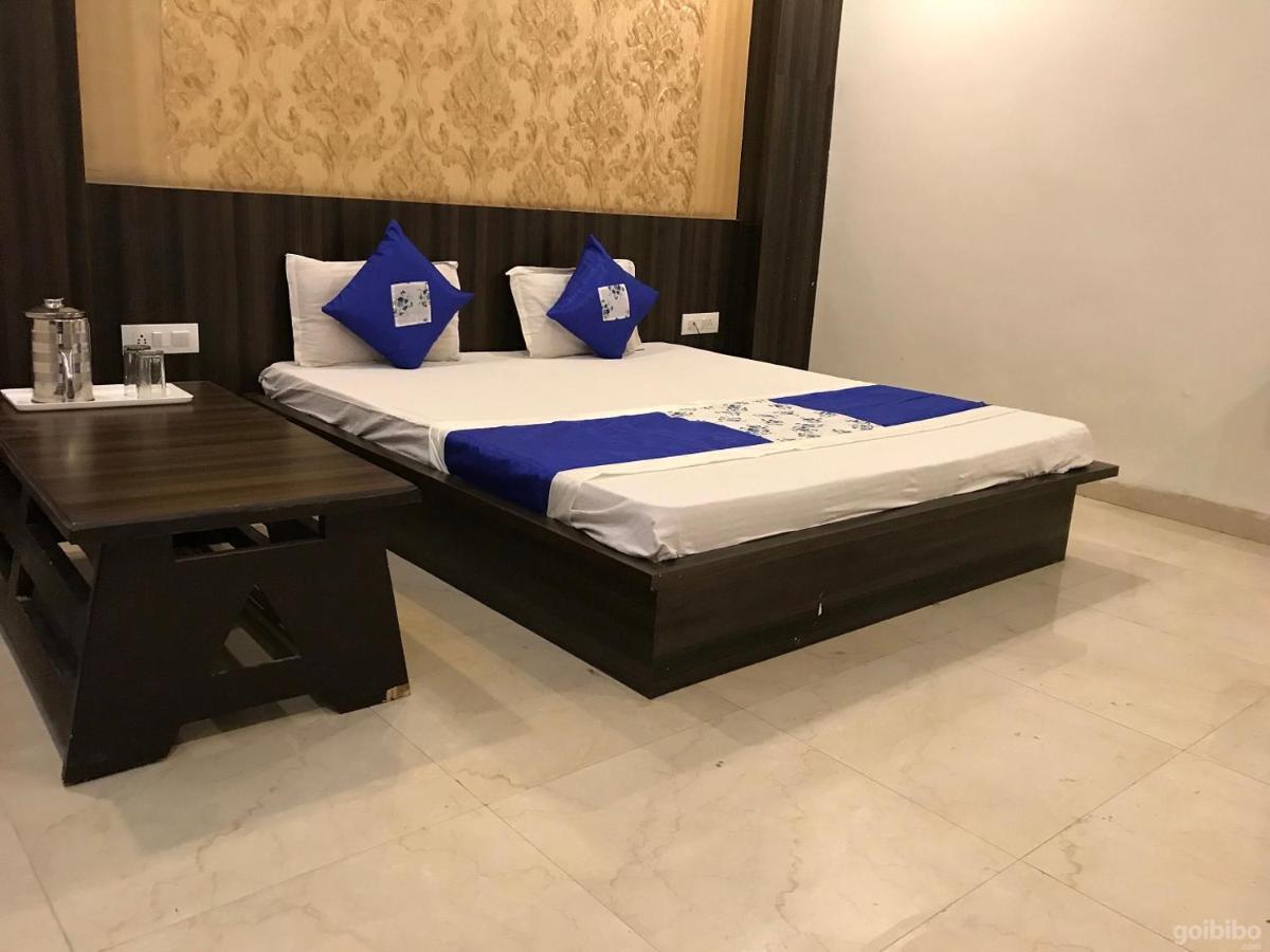 Hotel City Palace Ujjain Exterior photo