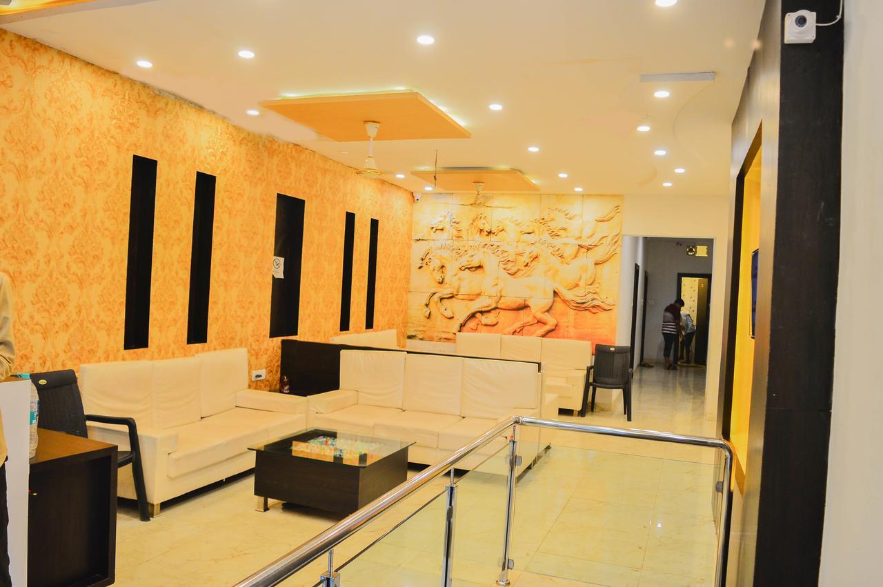 Hotel City Palace Ujjain Exterior photo