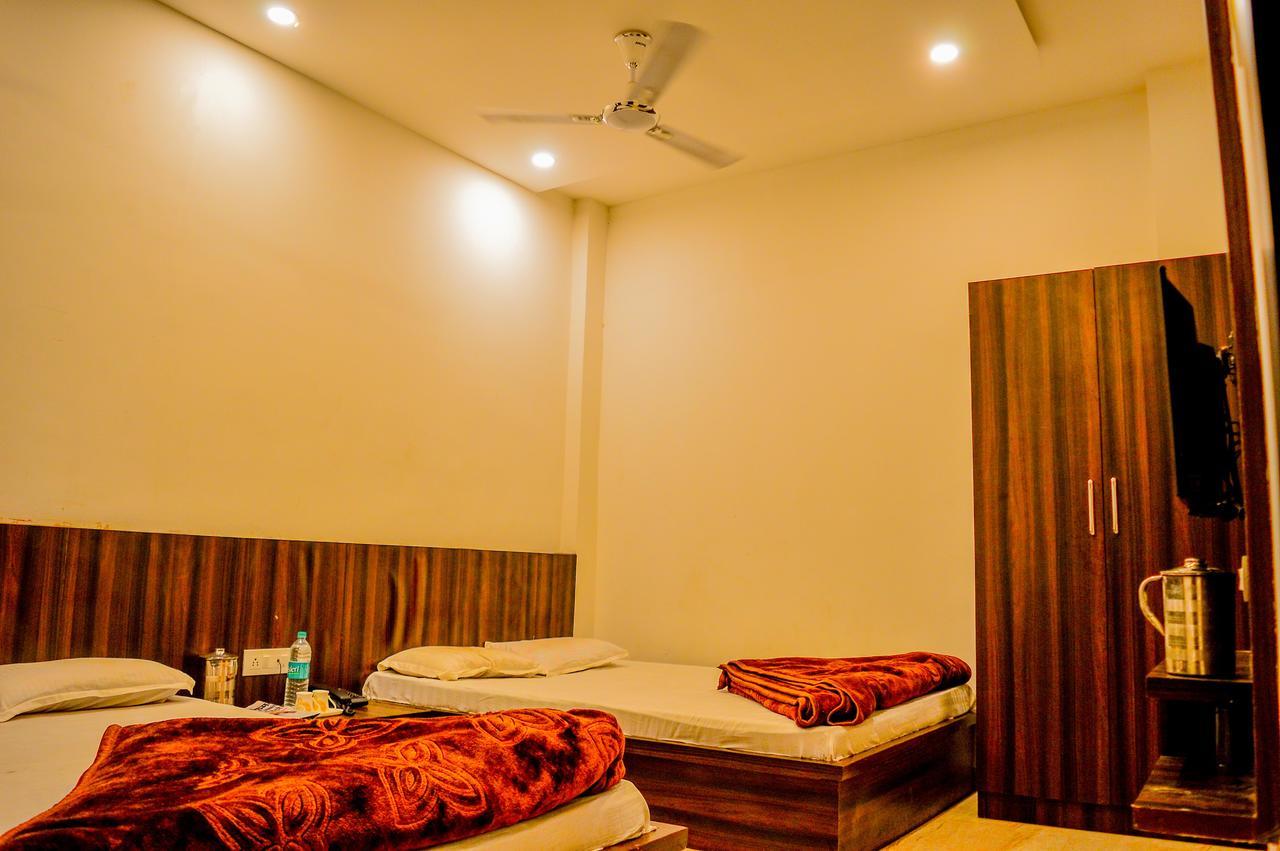 Hotel City Palace Ujjain Exterior photo