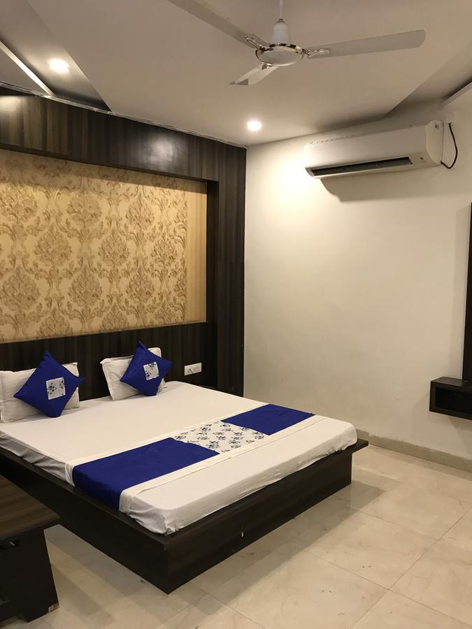 Hotel City Palace Ujjain Exterior photo